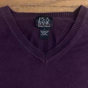 JOS A BANK Purple Puma Cotton V Neck Sweater